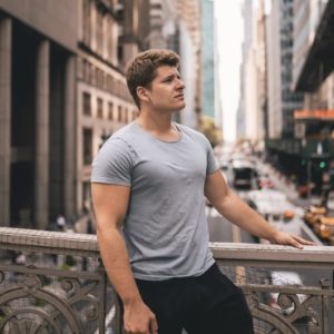 justin woll – beyondsixfigures ecommerce university review, scam or legit?