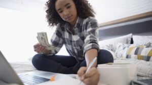 30 Best Ways To Make Money As A Teenager